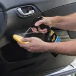 Come pulire gli interni della propria auto: tutte le soluzioni da considerare