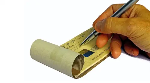 Come si compila un assegno senza errori